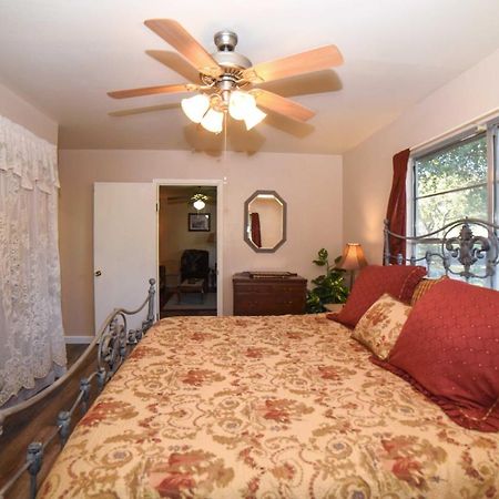 Fredericksburg Home 8 Blocks To Main St And Wineries Екстериор снимка