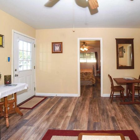 Fredericksburg Home 8 Blocks To Main St And Wineries Екстериор снимка